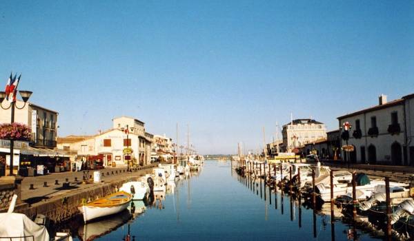 Découvrir Marseillan et ses plages près de notre camping